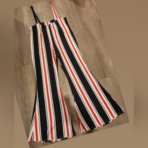 Women's jumpsuit - Picture 1 of 9